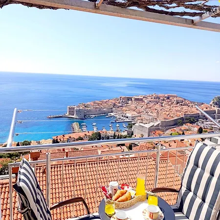 Апартаменты Superb View 1 *
